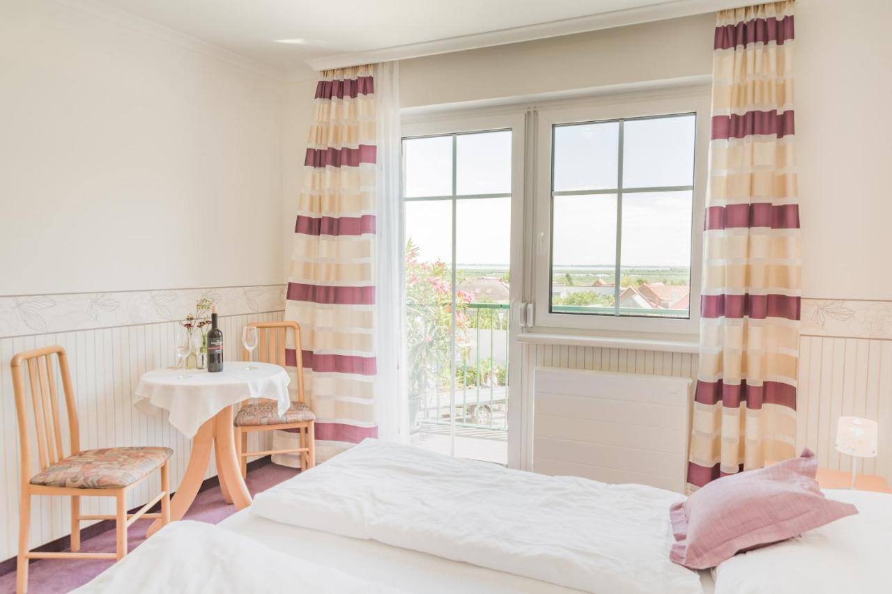 Haus Kranixfeld-Fischl Hotel Mörbisch am See Eksteriør billede