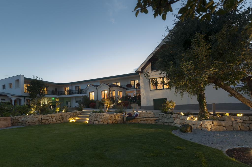 Haus Kranixfeld-Fischl Hotel Mörbisch am See Eksteriør billede